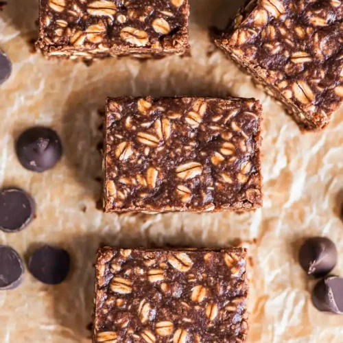 Easy No-Bake Chocolate Peanut Butter Oat Bars